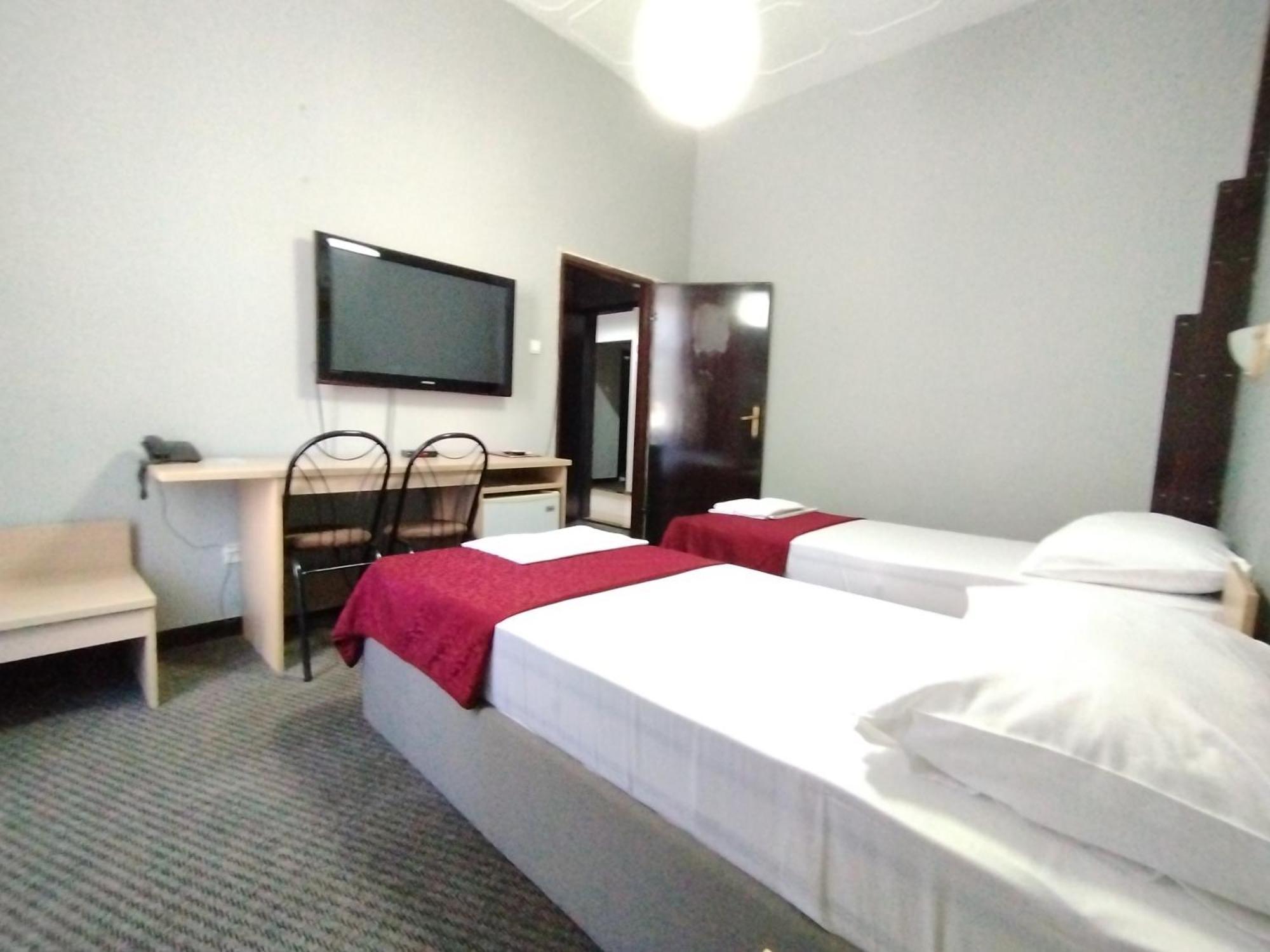 נובי סאד Hotel Vojvodina מראה חיצוני תמונה